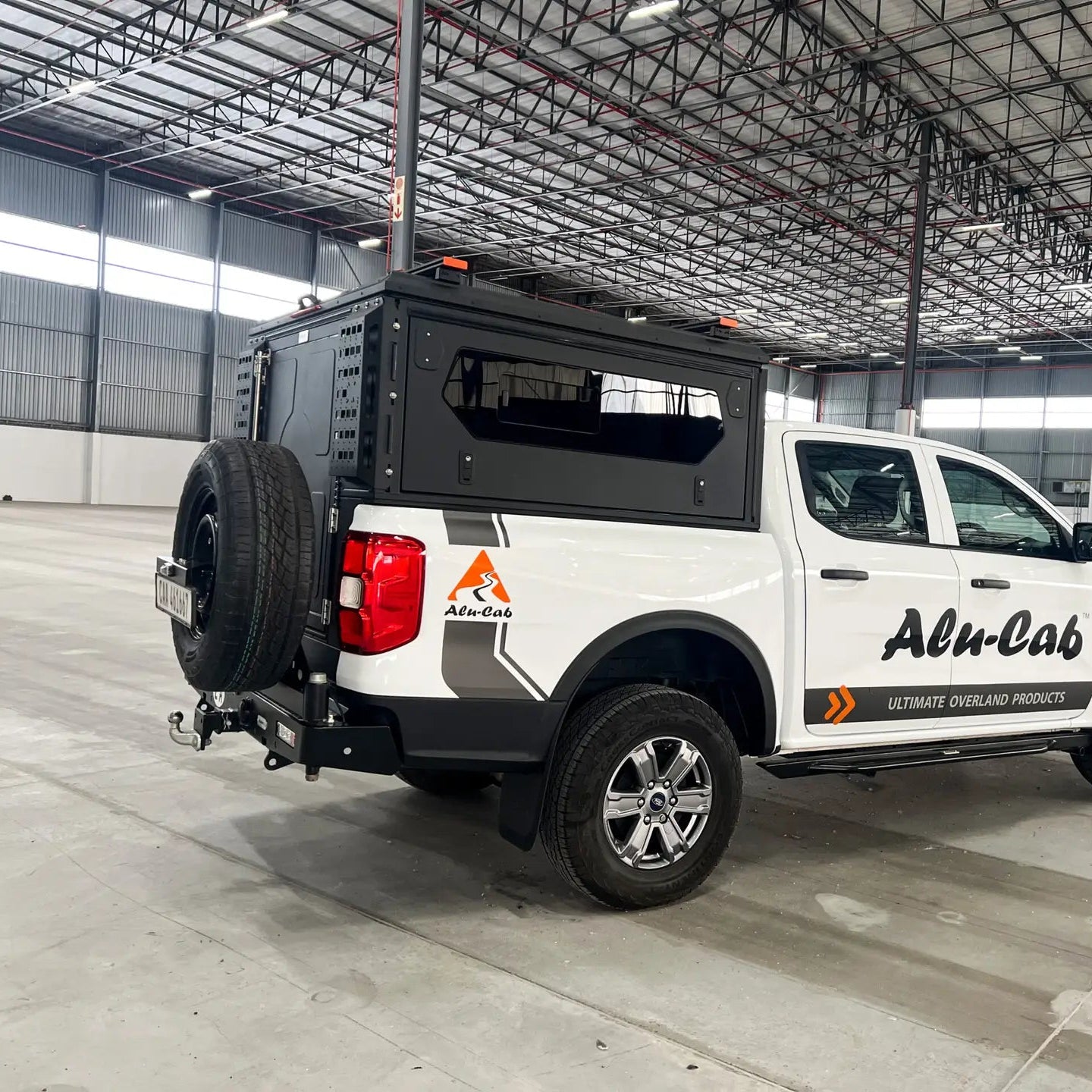 Alu-Cab MODCAP MID SIZE SHORT BED