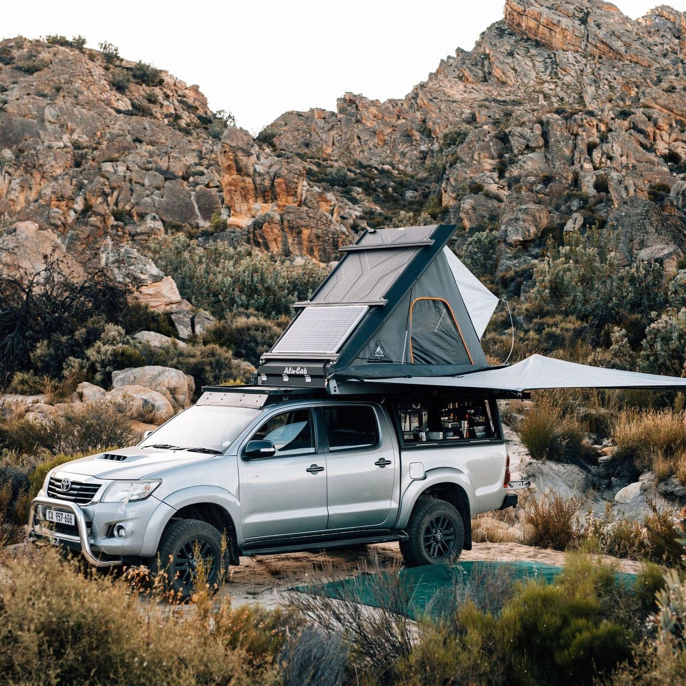 hilux tent Alu-Cab Gen 3R Expedition RoofTop Tent