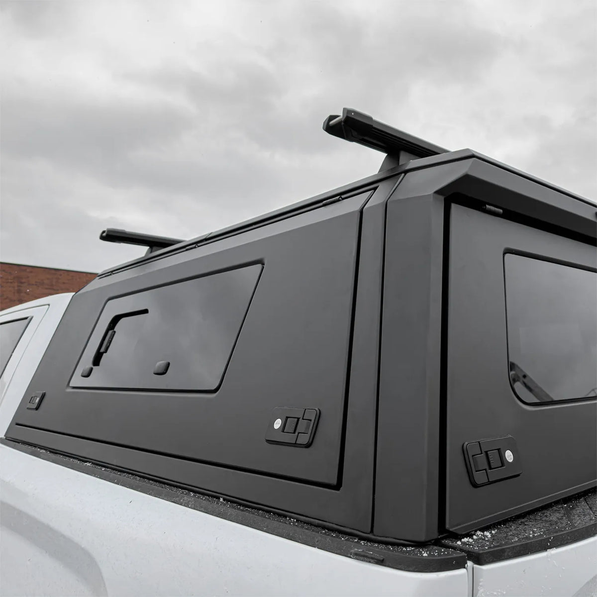 Dura Cover 2024-2026 Chevy Colorado/GMC Canyon | 5'2" Bed (61.7") | 2nd-Gen Aluminum Truck Cap Canopy Hardtop | Urban Edition Sliding Windows image 1