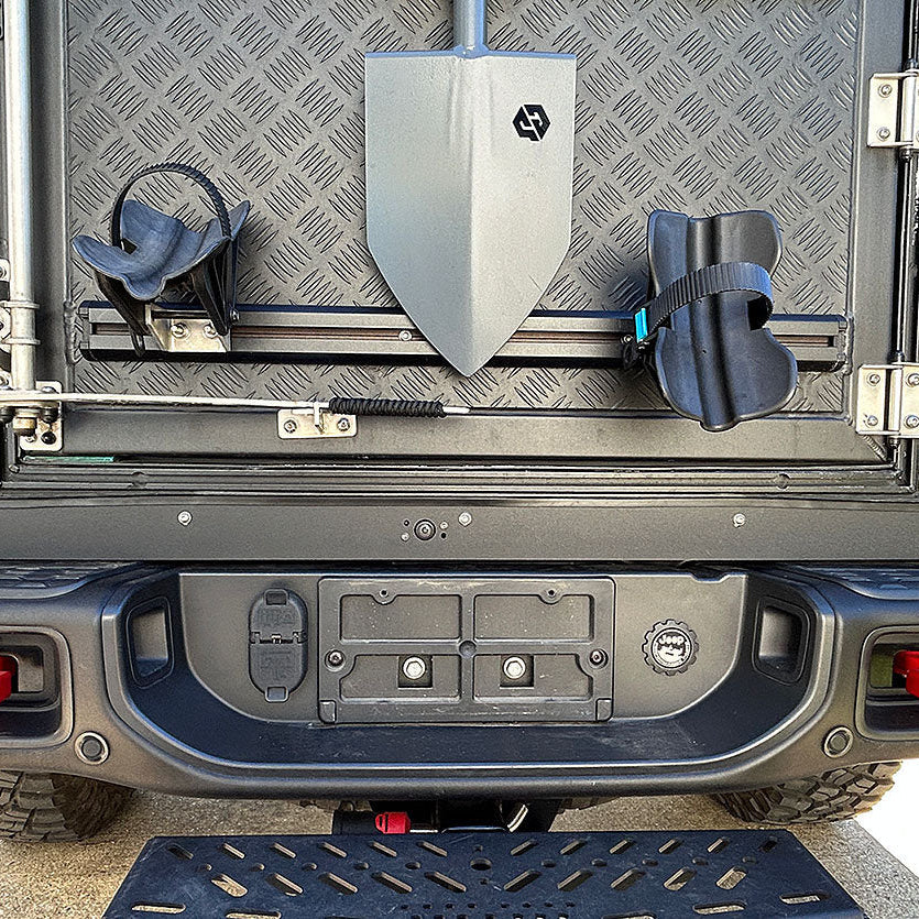 Gladiator ModCap rear filler plate with camera hole - 813 Fabrication