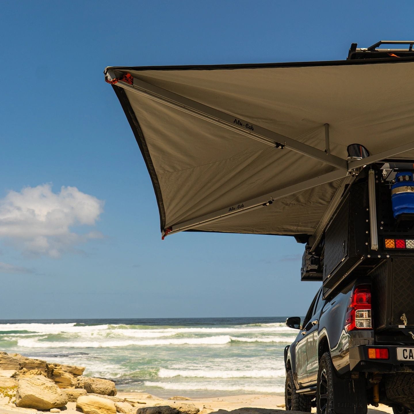 Alu-Cab Shadow Awning 2.6M 270 LHS