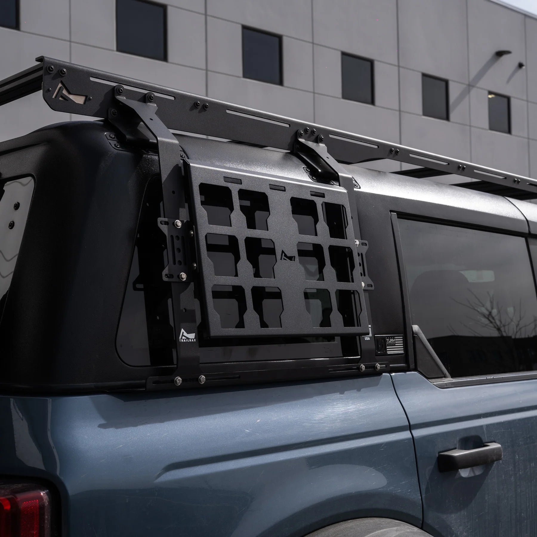 TrailRax Pak Out Mount