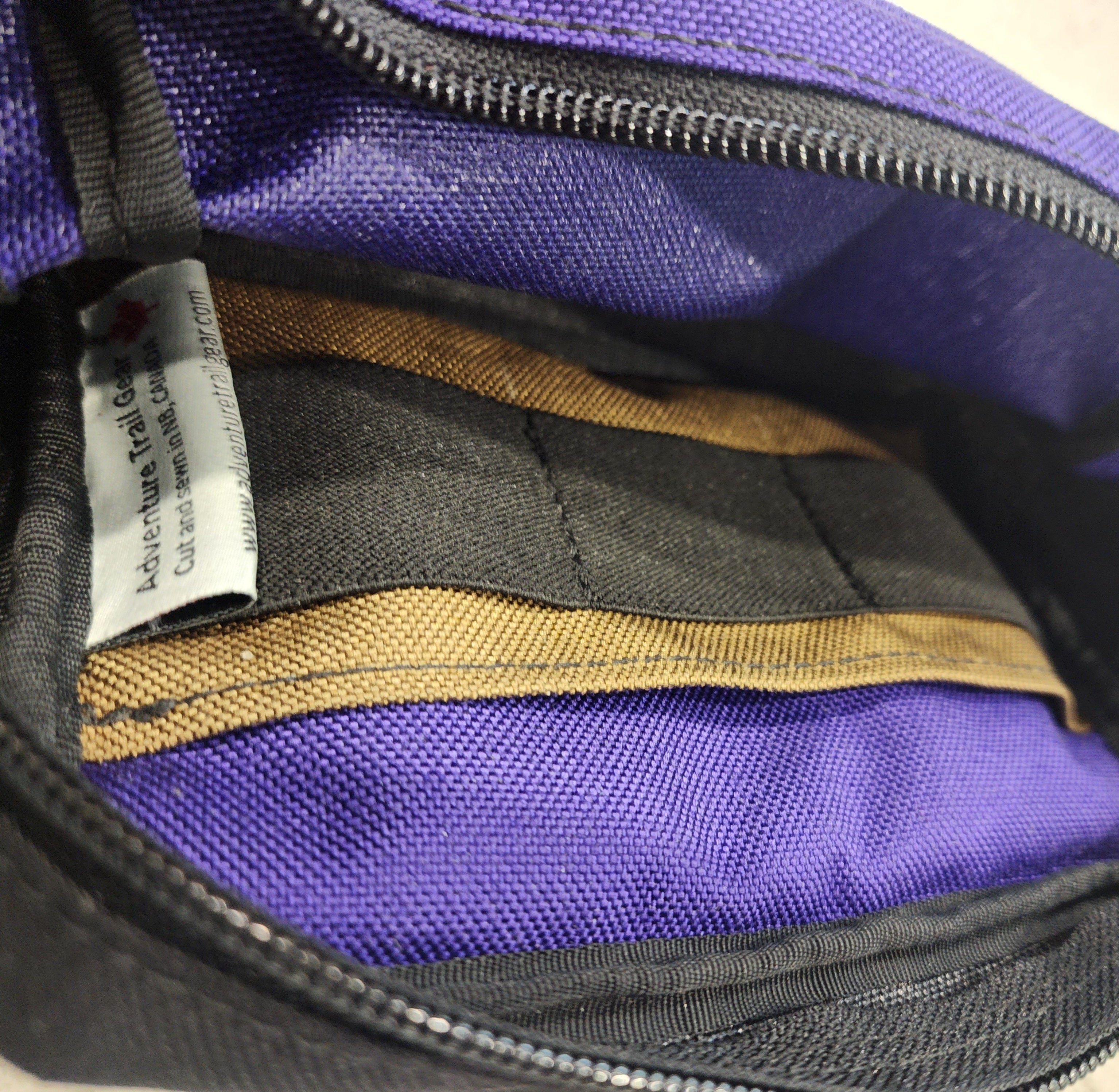 Compact Crossbody / Fannypack