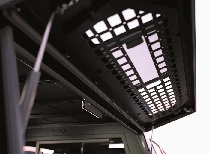 alu-cab-contour-side-window-grid2_720x
